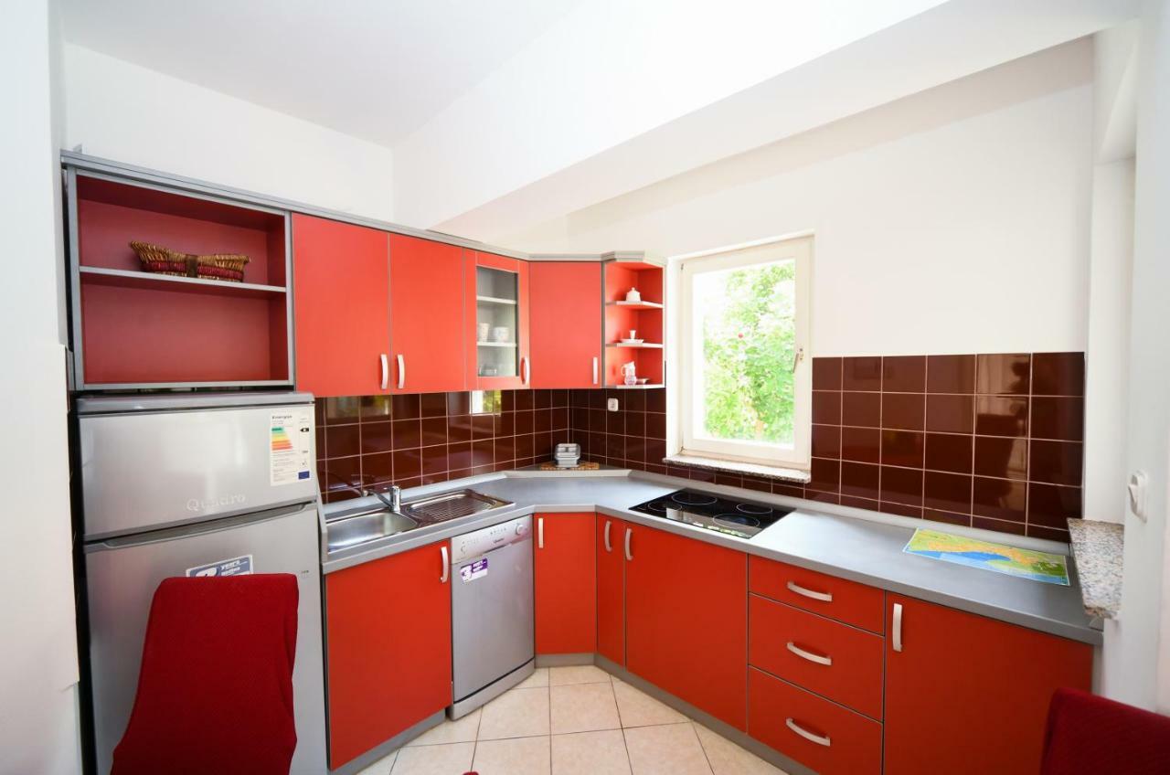 Apartments Dvori Новалья Экстерьер фото